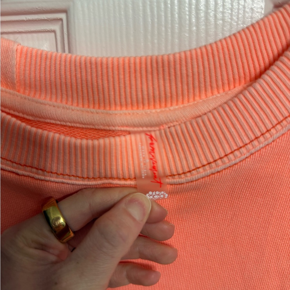 FP Movement Pull Over - Picture 2 of 3